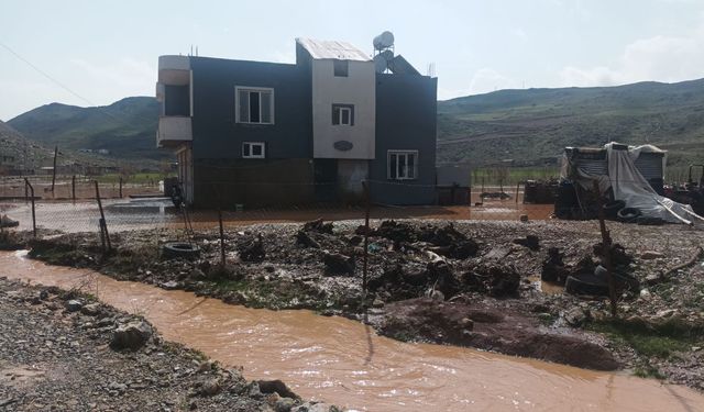 Aşırı Yağışlar Siirt’te Heyelan ve Sele Yol Açtı