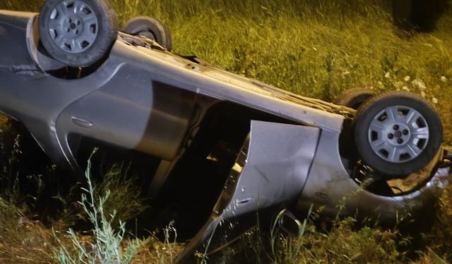 Siirt'te Trafik Kazası: Otomobil Ters Döndü