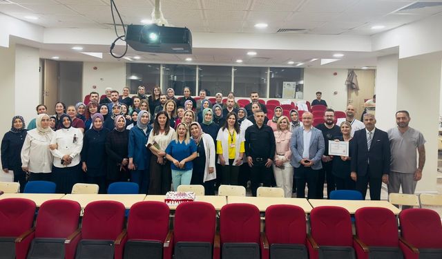 Fedakârlığın Kahramanlarına Anlamlı Kutlama: Siirt’te Hemşireler Günü Kutlandı