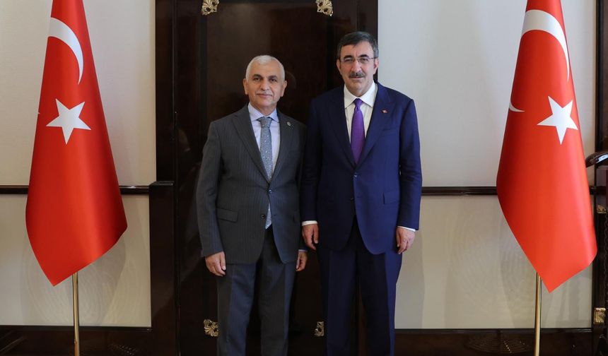 Milletvekili Gül'den Cumhurbaşkanı Yardımcısı Cevdet Yılmaz'a hayırlı olsun ziyareti