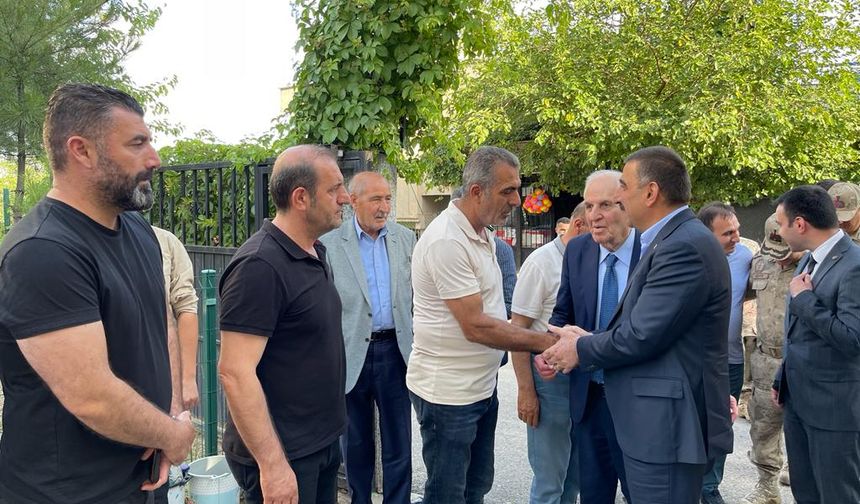 Siirt Valisi Hacıbektaşoğlu, Kurtalan ilçesinde halk ziyaretinde bulundu