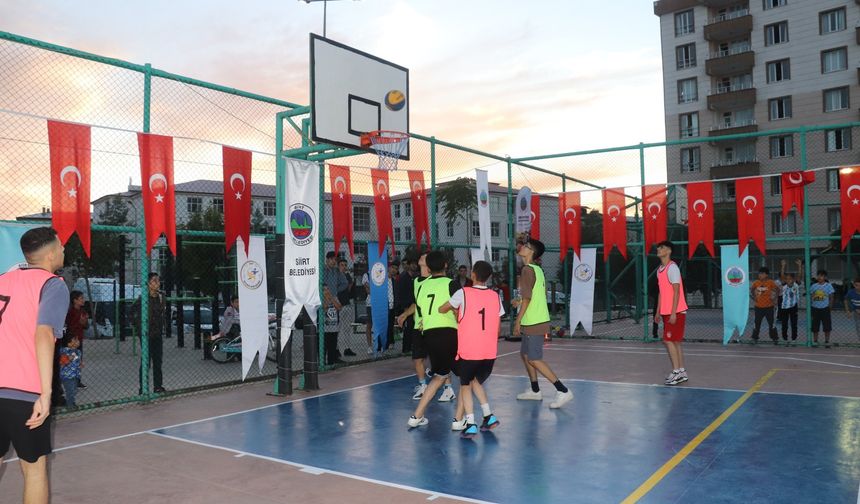 Siirt’te geleneksel 3x3 sokak basketbolu heyecanı başladı