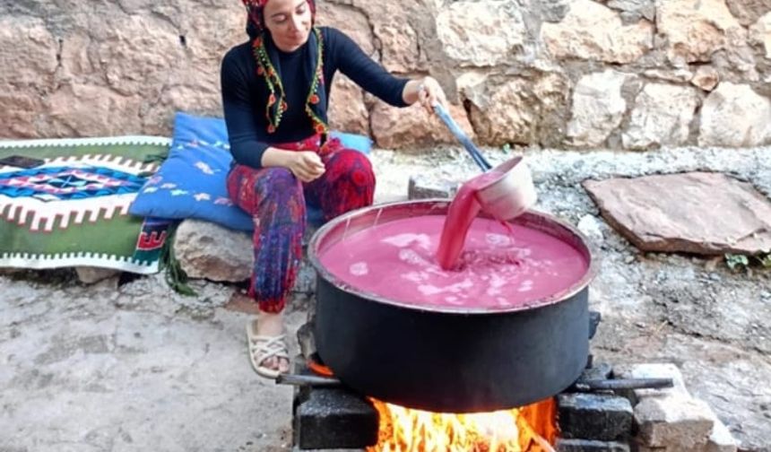 Eruh’ta Levendi Kadın Kooperatifi, doğal pestil üretimine başladı