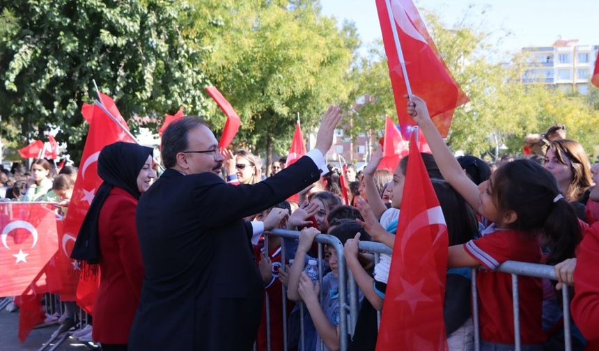 Cumhuriyetin Kuruluşunun 101. Yılı coşkuyla kutlandı