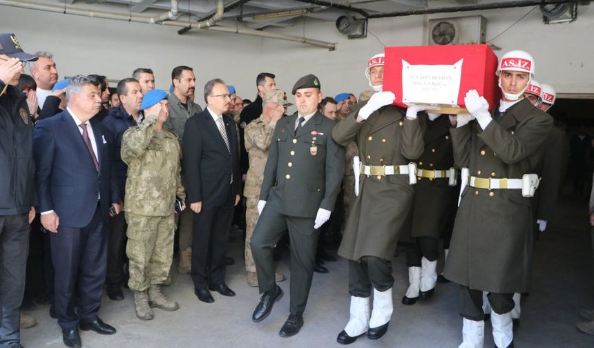 Siirt’te Astsubay Mücahit Beyhan’a Uğurlama Töreni Düzenlendi