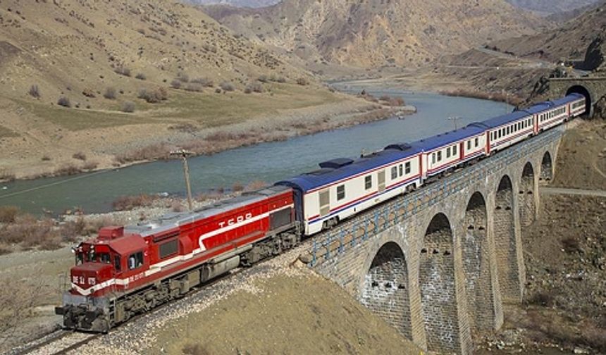 Kurtalan Ekspres Hattında Otla Mücadele İçin İlaçlama Yapılacak