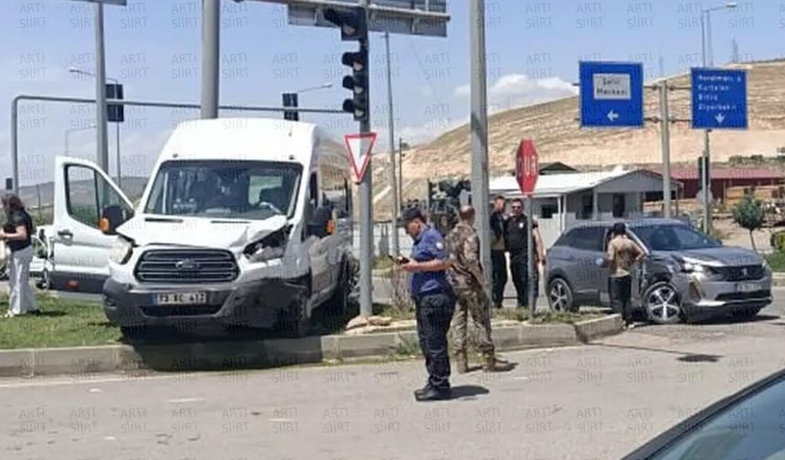 Siirt’te Kontrol Noktasında Trafik Kazası