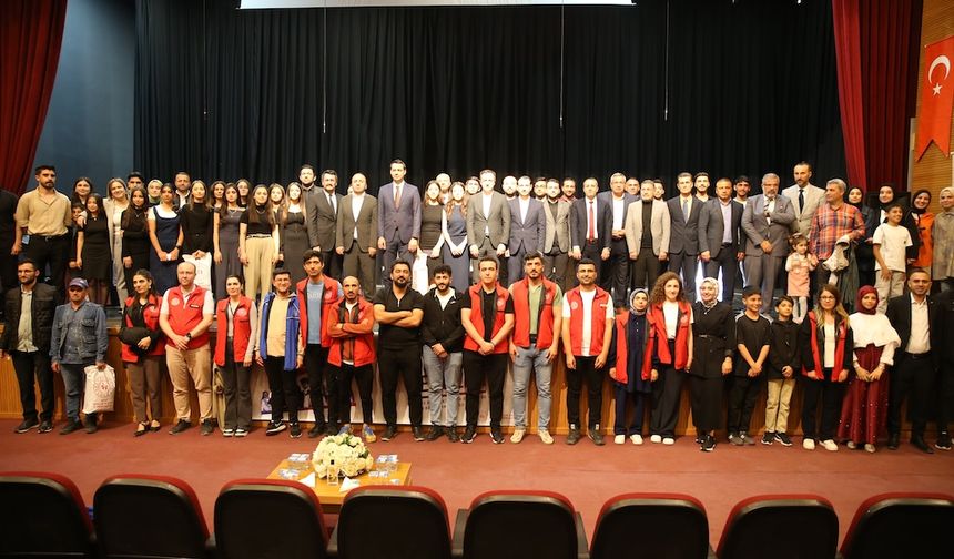 Siirt'te Gençlik Haftası Coşkuyla Kutlandı