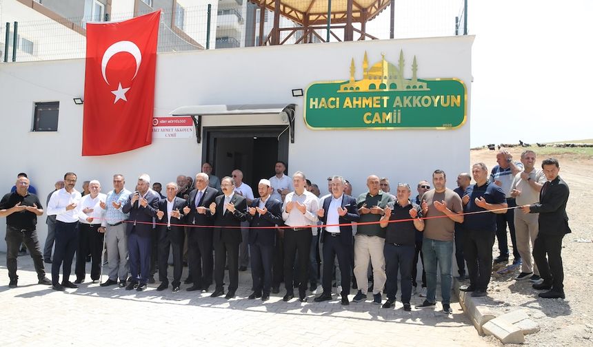 Siirtli İş İnsanı Abdulkerim Akkoyun'un Yaptırdığı Cami Törenle Açıldı