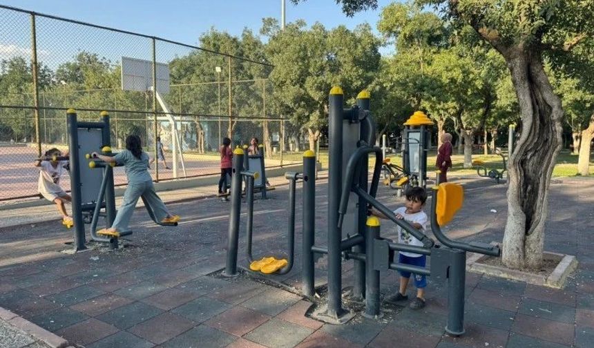 Kurtalan’da 7 yaşındaki çocuk, parmağını parktaki spor aletine sıkıştırdı