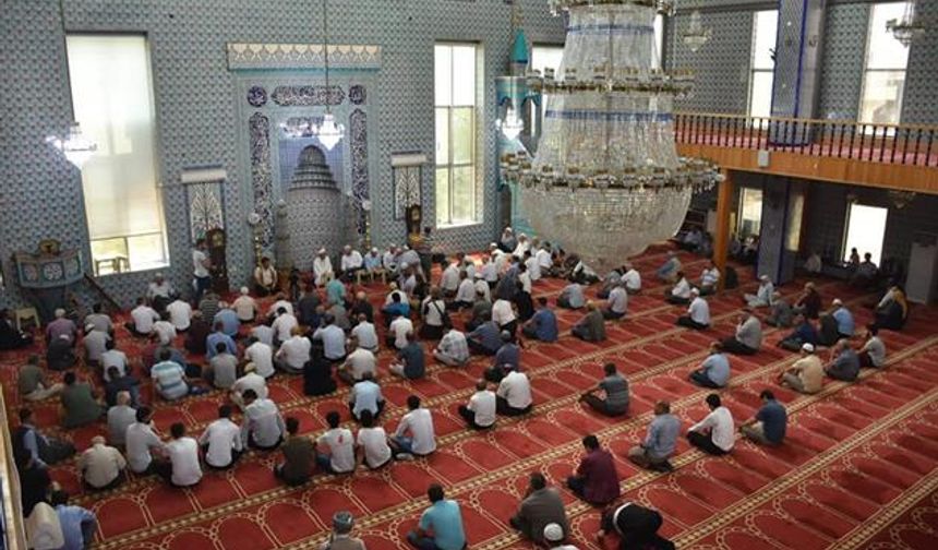 Siirt ve İlçelerinde Kurban Bayramı Namazı Saatleri Açıklandı