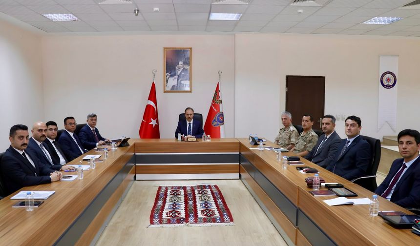 Siirt’te Güvenlik ve Asayiş Toplantısı Gerçekleştirildi