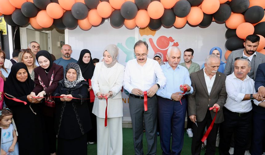 Siirt'e "Özel Geleceğin Işıkları Gündüz Bakımevi" Açıldı
