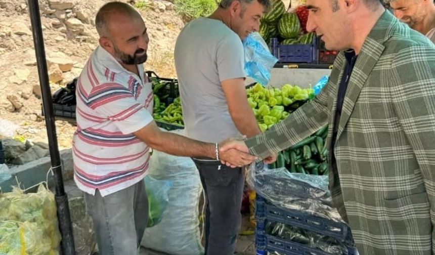 Kayabağlar Belediye Başkanı Hasan Nas, Pazarcı Esnafı ve Vatandaşlarla Bir Araya Geldi
