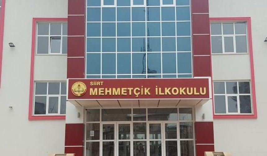 Siirt’te Velilerden Talep: Mehmetçik İlkokulu İki Öğün Eğitim Versin