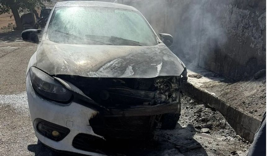 Siirt’te Sanayi Sitesinde Araç Yangını: Otomobil Kullanılamaz Hale Geldi