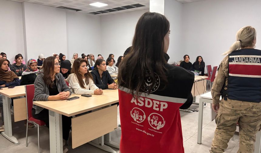 Kurtalan KYK Kız Yurdunda Kadına Yönelik Şiddetle Mücadele Eğitimi Düzenlendi