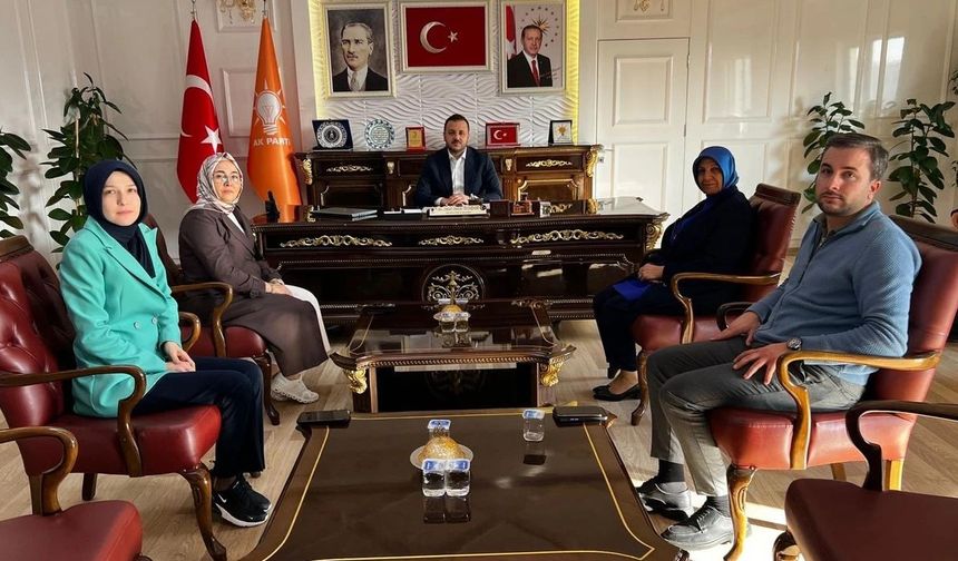 İl Başkanı Özturan, Genel Merkez Kadın Kolları Heyetini Ağırladı