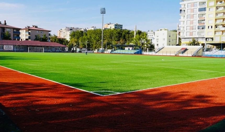 Siirt 2 Nolu Sentetik Çim Sahası Yenilenerek Hizmete Açıldı