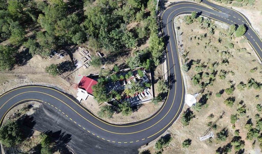 Siirt’te 23 Bin 400 Metrelik Yolun Çalışmaları Tamamlandı