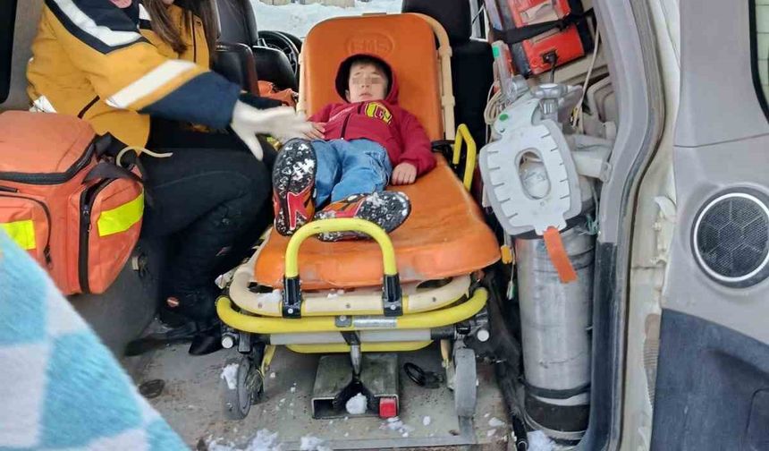 Siirt’te Damdan Düşerek Yaralanan Çocuk Hastaneye Ulaştırıldı