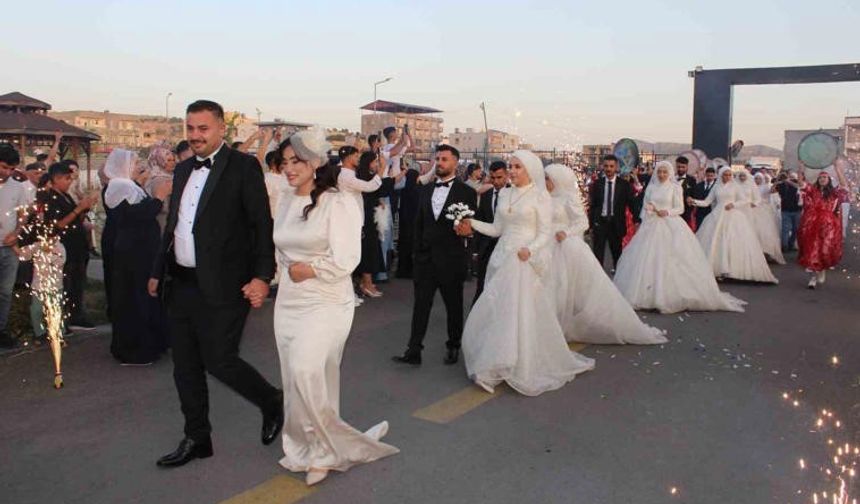 Siirt’te Bin 127 Çift Dünya Evine Girdi