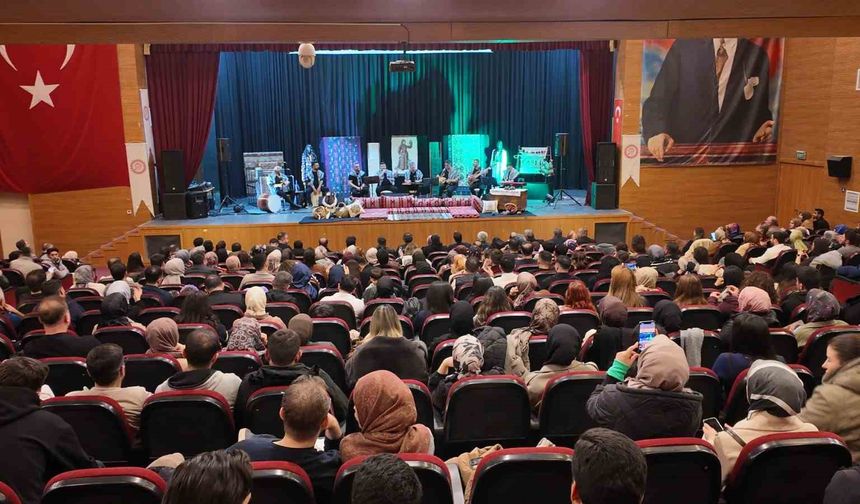 Siirt’e Yeni Atanan Öğretmenlere Sıra Gecesi Düzenlendi