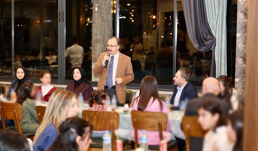 Vali Kızılkaya Yetim Çocuklarla İftar Sofrasında Buluştu