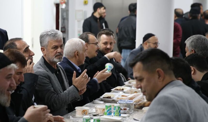Tillo Belediyesi'nden Gönülleri Buluşturan İftar Programı