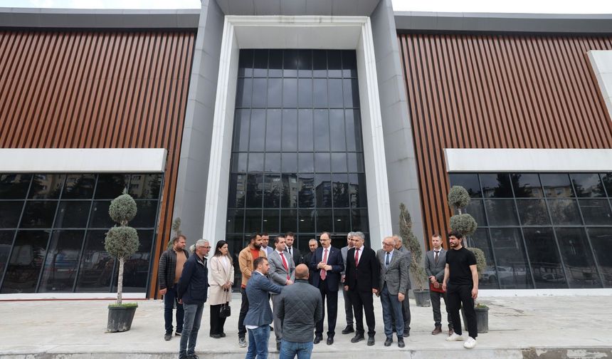 Siirt'te İl Halk Kütüphanesi Projesinde Sona Gelindi