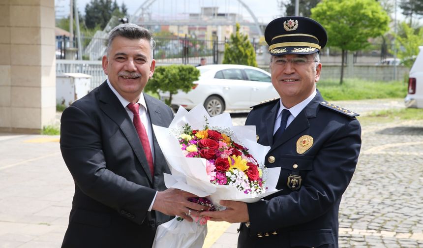 Siirt’te Emniyette Devir Teslim: Mehmet Özdemir Göreve Başladı