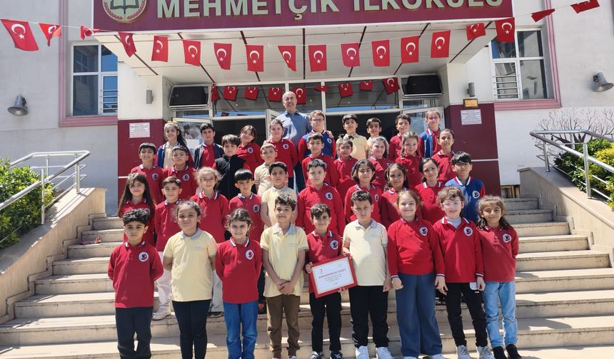 Miniklerden Büyük Duyarlılık: Mehmetçik İlkokulu’ndan Kızılay’a Anlamlı Destek