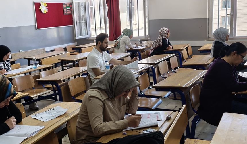 Siirt’te Kitap Okuma Seferberliği: Binlerce Öğrenci, Veli ve Öğretmen Yarışmada Buluştu
