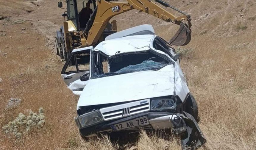 Siirt’te Otomobil Şarampole Devrildi: 3 Yaralı