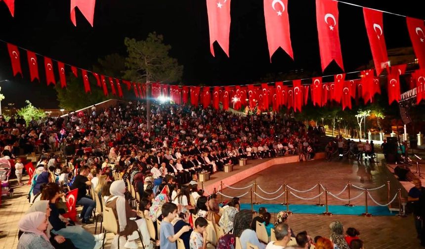 Siirt’te 15 Temmuz’un 10. Yılında Binlerce Kişi Demokrasi İçin Yürüdü