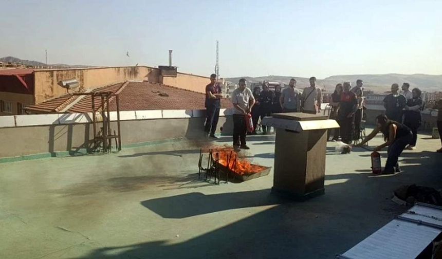 Siirt'te Hastanede Gerçeğini Aratmayan Yangın Tatbikatı
