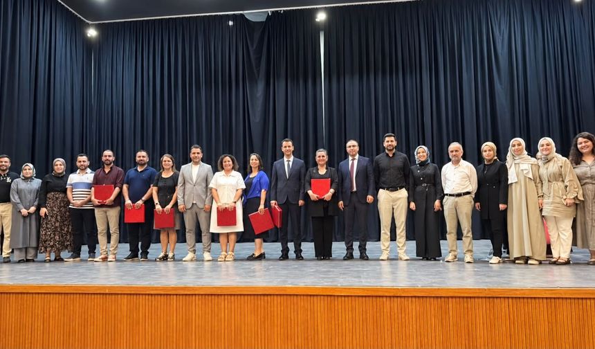 “Pozitif Psikolojinin Öncü İsimleri Siirt’te Buluştu: Bilimden Uygulamaya, Birlikte Güçleniyoruz”