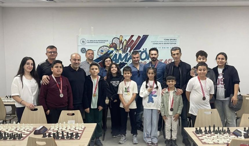 Siirt’te Amatör Spor Haftası’nda Satranç Heyecanı